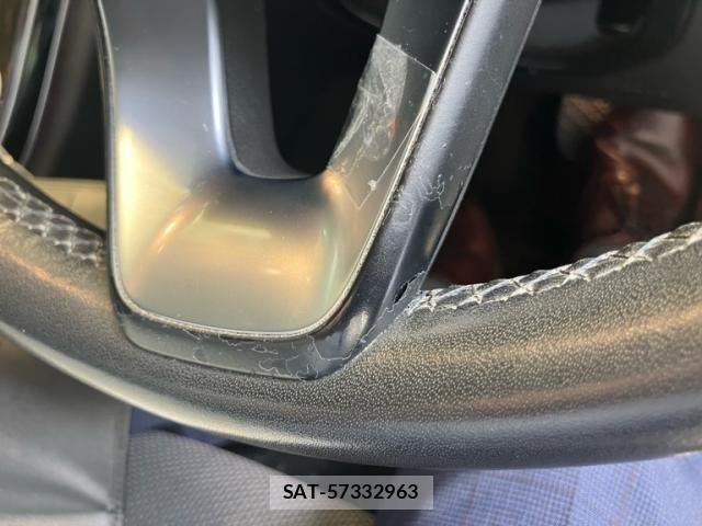 Mercedes Benz C-CLASS 2018-02 8438401-27