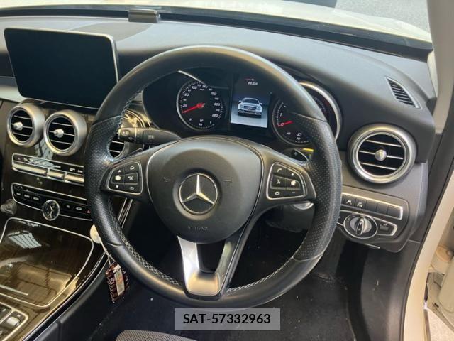 Mercedes Benz C-CLASS 2018-02 8438401-8