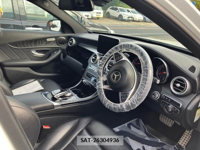 Mercedes Benz C-CLASS 2015-10 8438400-8