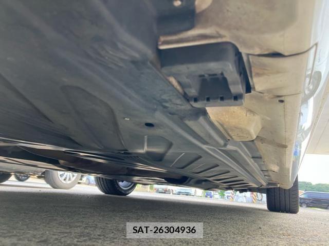 Mercedes Benz C-CLASS 2015-10 8438400-18
