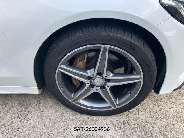 Mercedes Benz C-CLASS 2015-10 8438400-1
