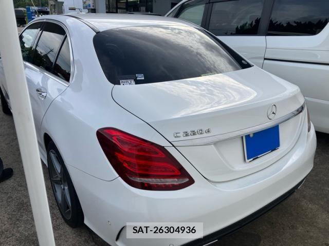 Mercedes Benz C-CLASS 2015-10 8438400-4