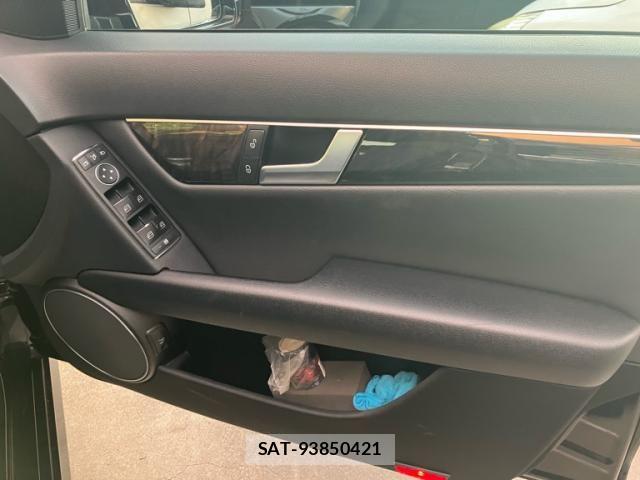 Mercedes Benz C-CLASS 2012-07 8457881-16