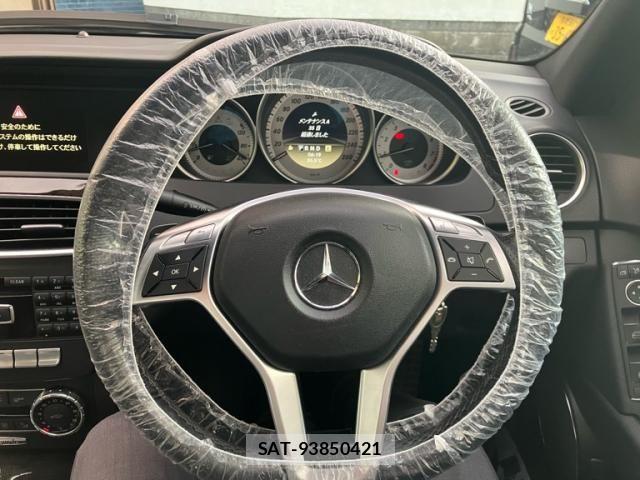 Mercedes Benz C-CLASS 2012-07 8457881-17
