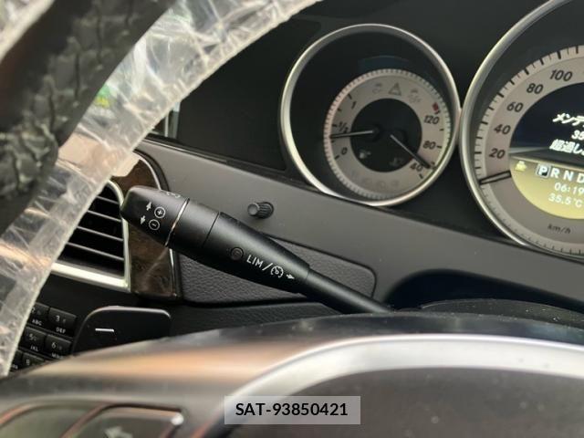 Mercedes Benz C-CLASS 2012-07 8457881-19