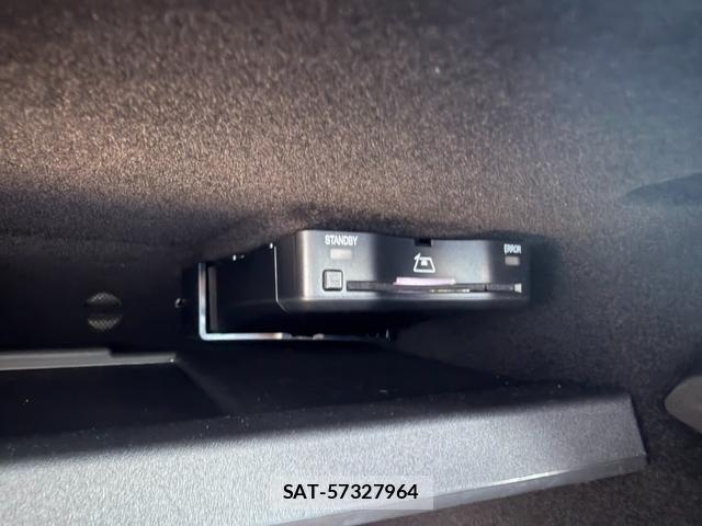 Mercedes Benz C-CLASS 2025-06 8627635-9
