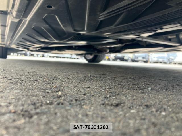 Mercedes Benz C-CLASS 2018-04 8627637-12