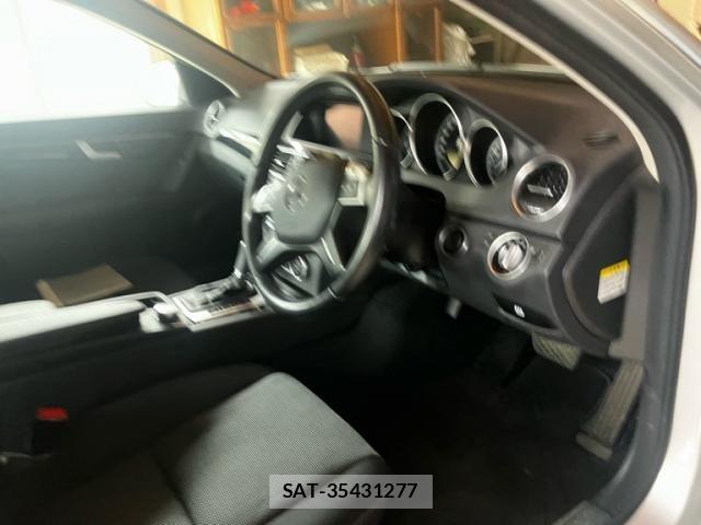 Mercedes Benz C-CLASS 2012-07 8627638-9