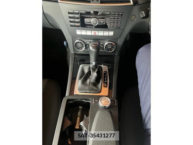 Mercedes Benz C-CLASS 2012-07 8627638-17