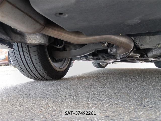 Mercedes Benz C-CLASS 2017-10 8660158-18