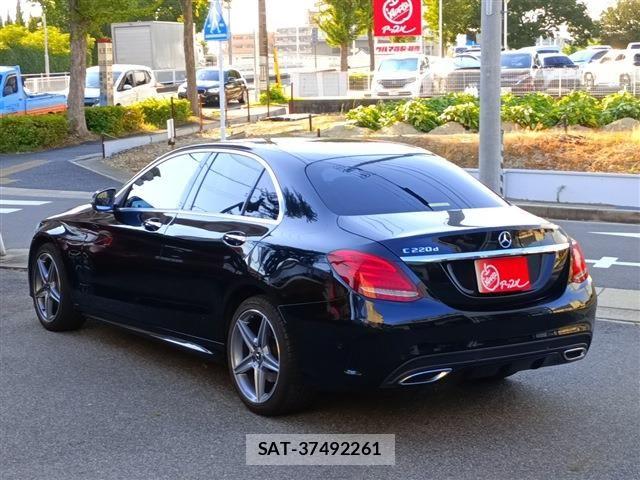 Mercedes Benz C-CLASS 2017-10 8660158-3