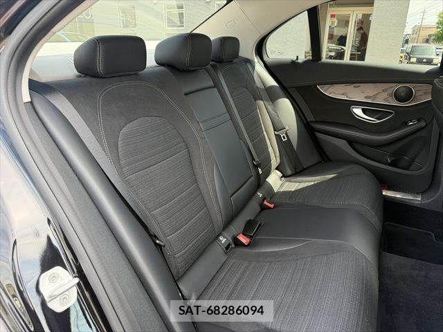 Mercedes Benz C-CLASS 2016-01 8660160-7