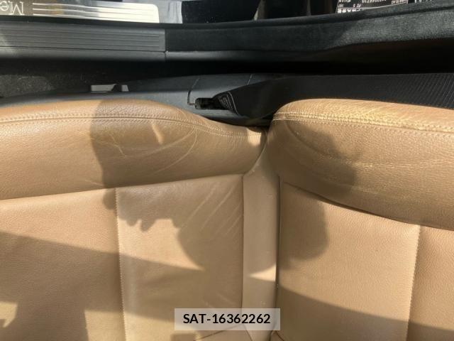 Mercedes Benz C-CLASS 2011-07 8685923-12