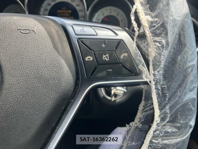 Mercedes Benz C-CLASS 2011-07 8685923-16