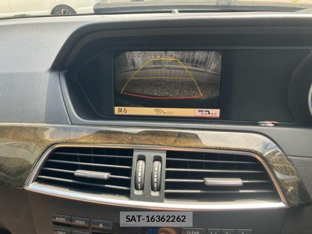 Mercedes Benz C-CLASS 2011-07 8685923-24