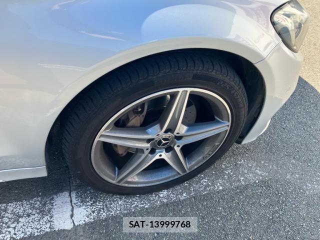 Mercedes Benz C-CLASS 2018-04 8685922-9