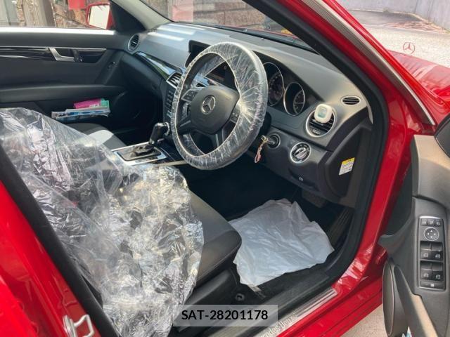 Mercedes Benz C-CLASS 2012-06 8685924-10