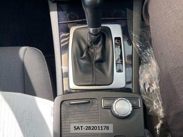 Mercedes Benz C-CLASS 2012-06 8685924-14