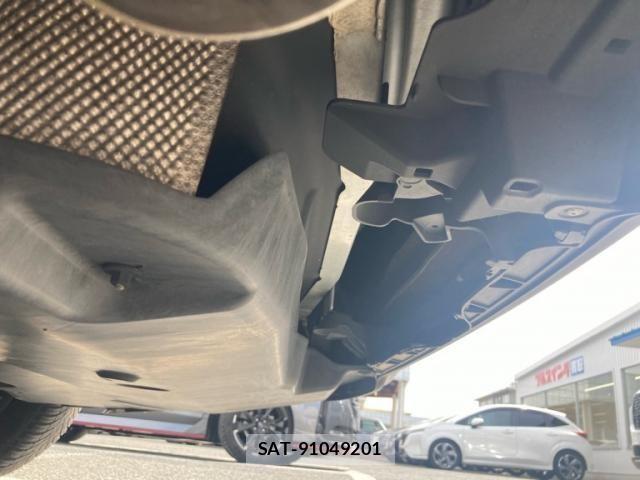 Mercedes Benz C-CLASS 2016-01 8743804-11