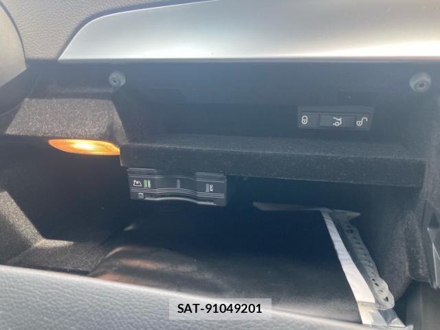 Mercedes Benz C-CLASS 2016-01 8743804-24