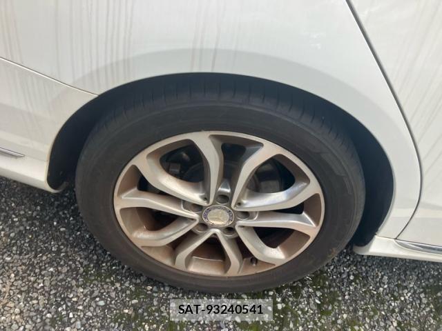 Mercedes Benz C-CLASS 2014-08 8743802-6