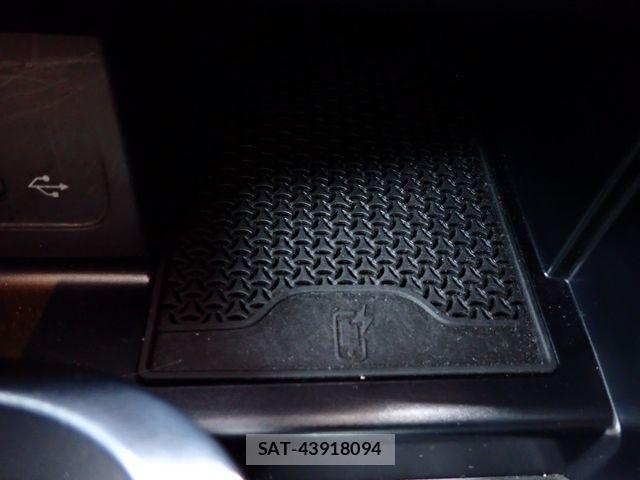 Mercedes Benz C-CLASS 2022-03 8780976-22