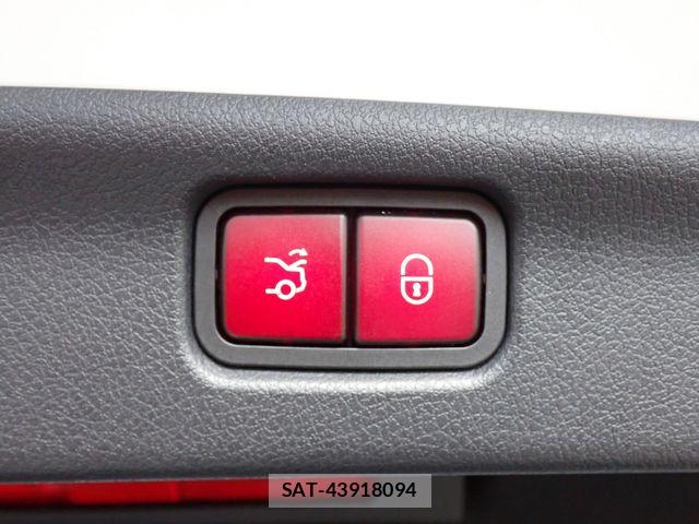 Mercedes Benz C-CLASS 2022-03 8780976-28