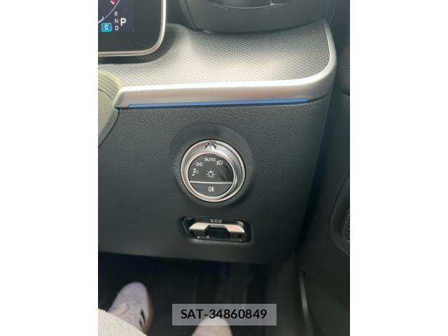 Mercedes Benz C-CLASS 2022-03 8830214-16