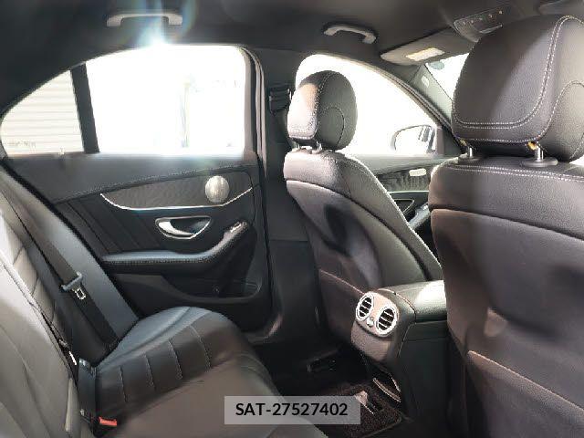 Mercedes Benz C-CLASS 2016-12 8830218-13