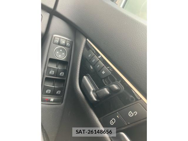 Mercedes Benz C-CLASS 2012-12 8849753-22