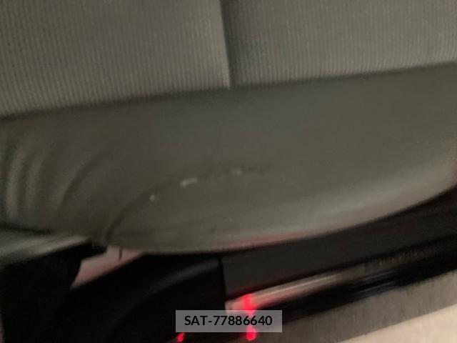 Mercedes Benz C-CLASS 2012-03 8849755-12