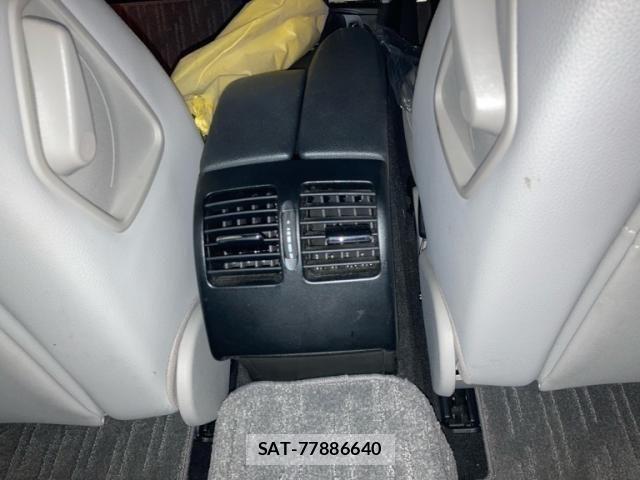 Mercedes Benz C-CLASS 2012-03 8849755-18