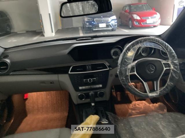 Mercedes Benz C-CLASS 2012-03 8849755-19