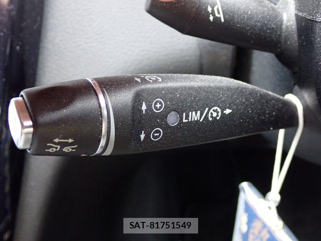Mercedes Benz C-CLASS 2017-09 8880696-16