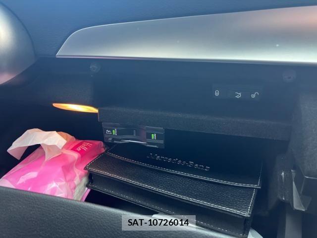 Mercedes Benz C-CLASS 2019-02 8880698-25