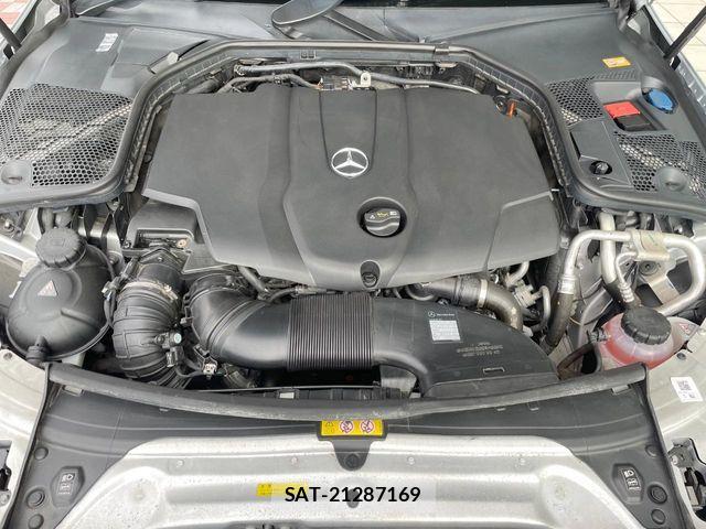 Mercedes Benz C-CLASS 2016-08 8880702-18