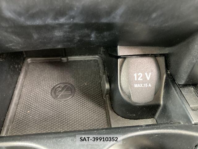Mercedes Benz C-CLASS 2014-12 8880700-17