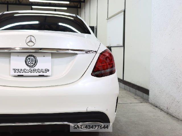 Mercedes Benz C-CLASS 2019-08 1473439-14