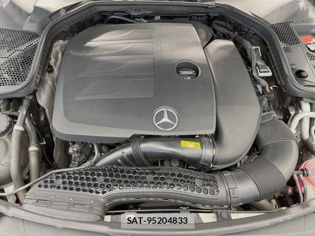 Mercedes Benz C-CLASS 2018-11 2669804-19