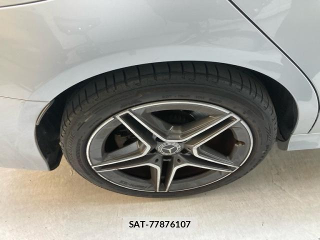 Mercedes Benz C-CLASS 2019-04 3771843-4