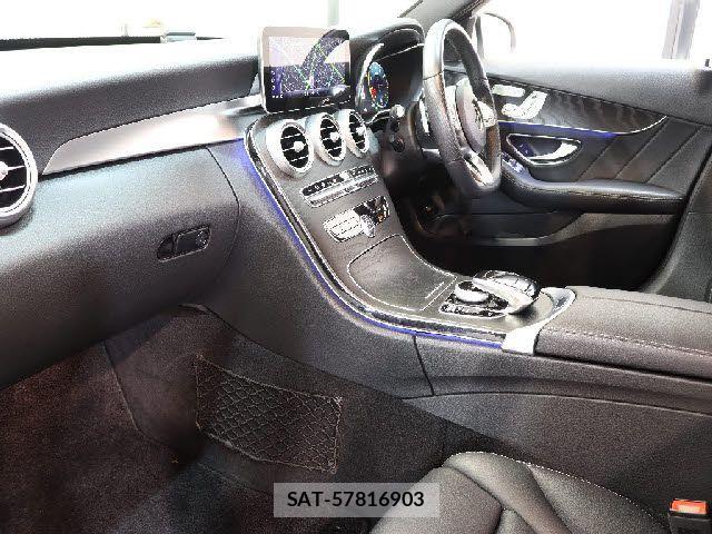 Mercedes Benz C-CLASS 2018-08 4139993-1