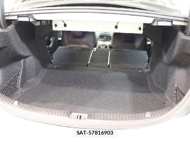 Mercedes Benz C-CLASS 2018-08 4139993-6