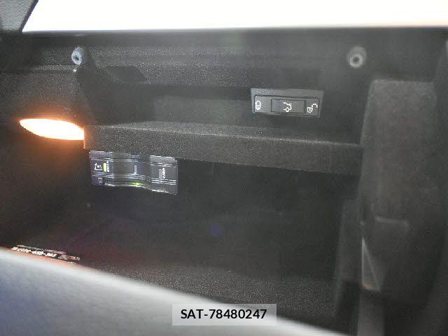 Mercedes Benz C-CLASS 2019-06 6676804-13