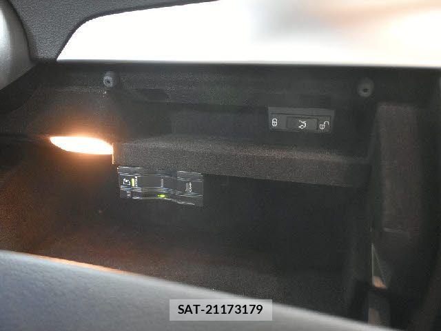 Mercedes Benz C-CLASS 2019-06 7059457-13