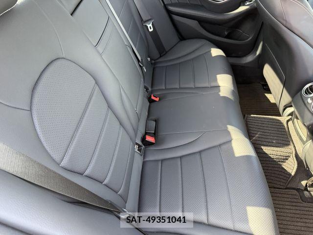 Mercedes Benz C-CLASS 2018-08 7328261-16