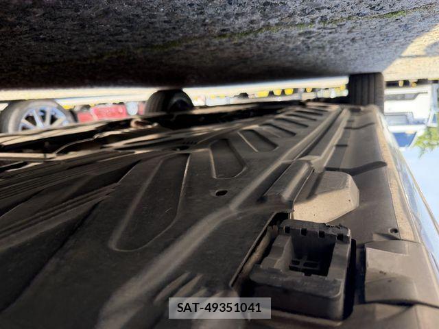 Mercedes Benz C-CLASS 2018-08 7328261-23