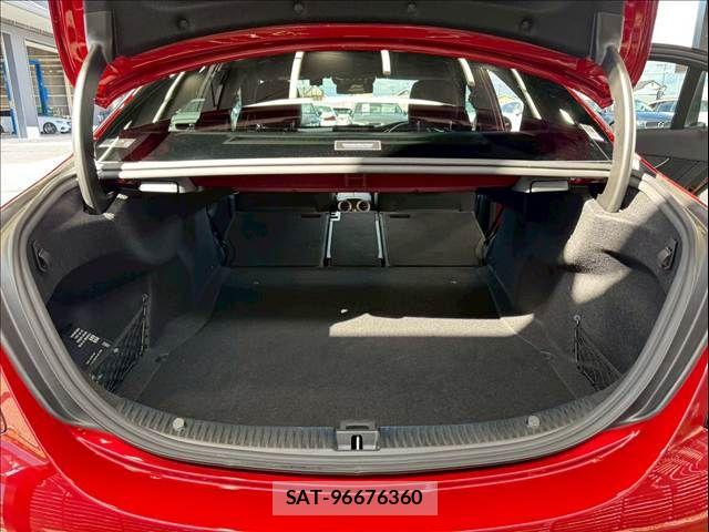Mercedes Benz C-CLASS 2018-10 7358690-17