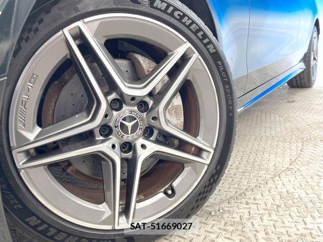 Mercedes Benz C-CLASS 2019-04 8208627-16