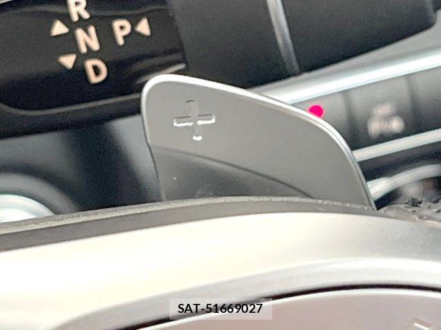 Mercedes Benz C-CLASS 2019-04 8208627-6