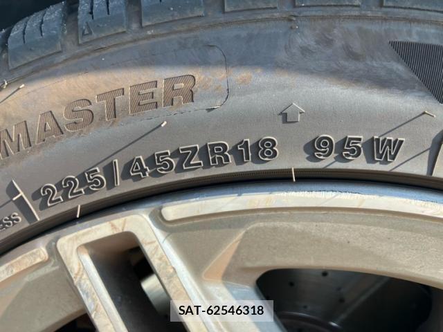 Mercedes Benz C-CLASS 2018-08 8336711-9